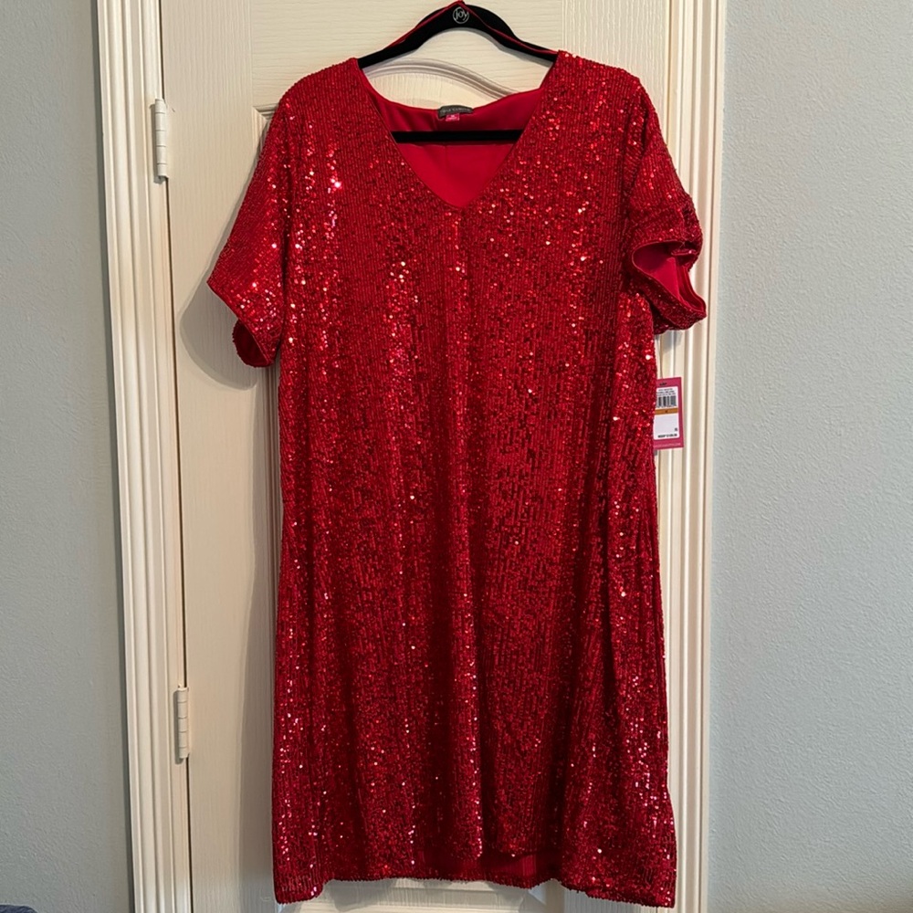 Vince Camuto Red Sequins 3X